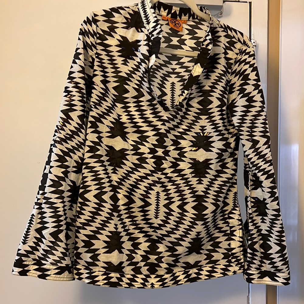 Toryburch long sleeve top used in good condition